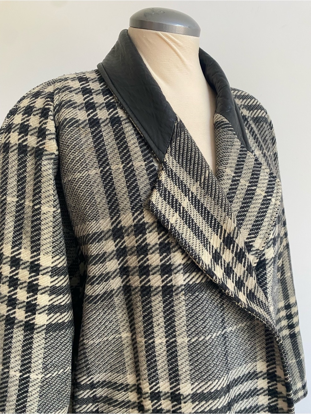 Vintage Plaid Long Coat with Leather Trim - Picture 6 of 8